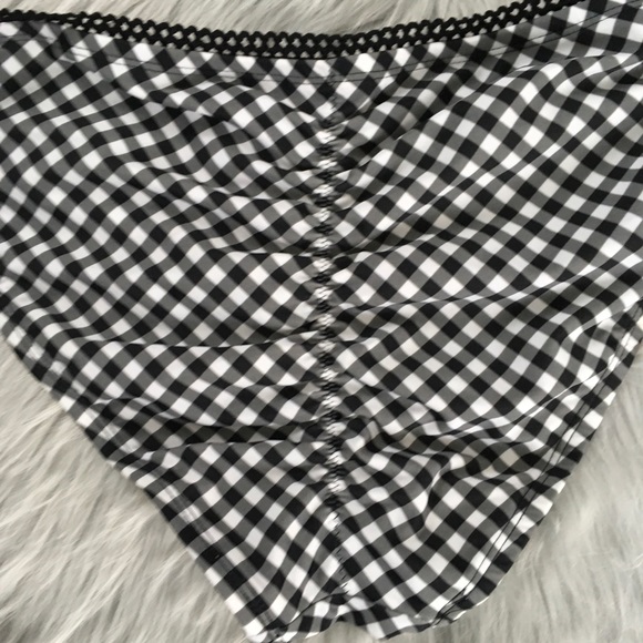 gingham ruched back swimsuit bottoms - Picture 3 of 6